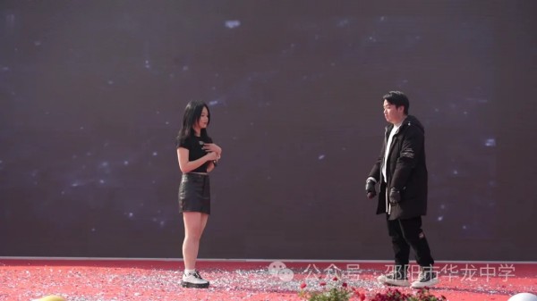 邵陽市華龍育英高級中學有限公司,邵陽中學教育,高中教育,師資雄厚,名優(yōu)教師